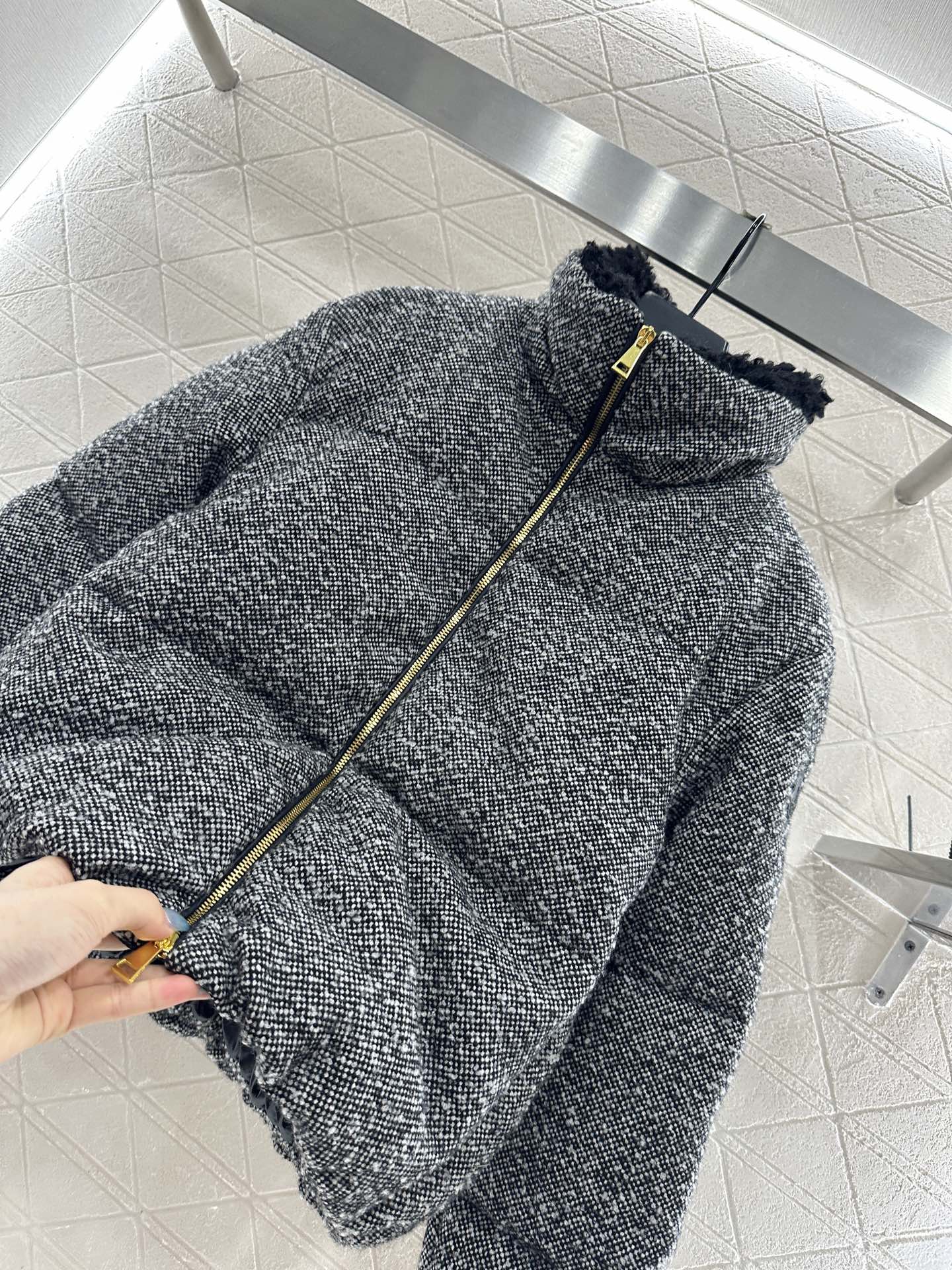 Mon 25fw down jacket