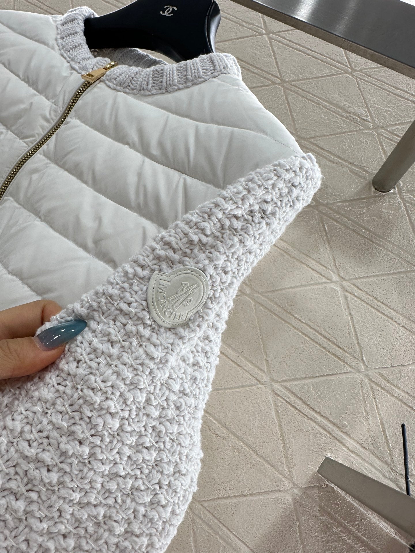 Mon 25fw down jacket