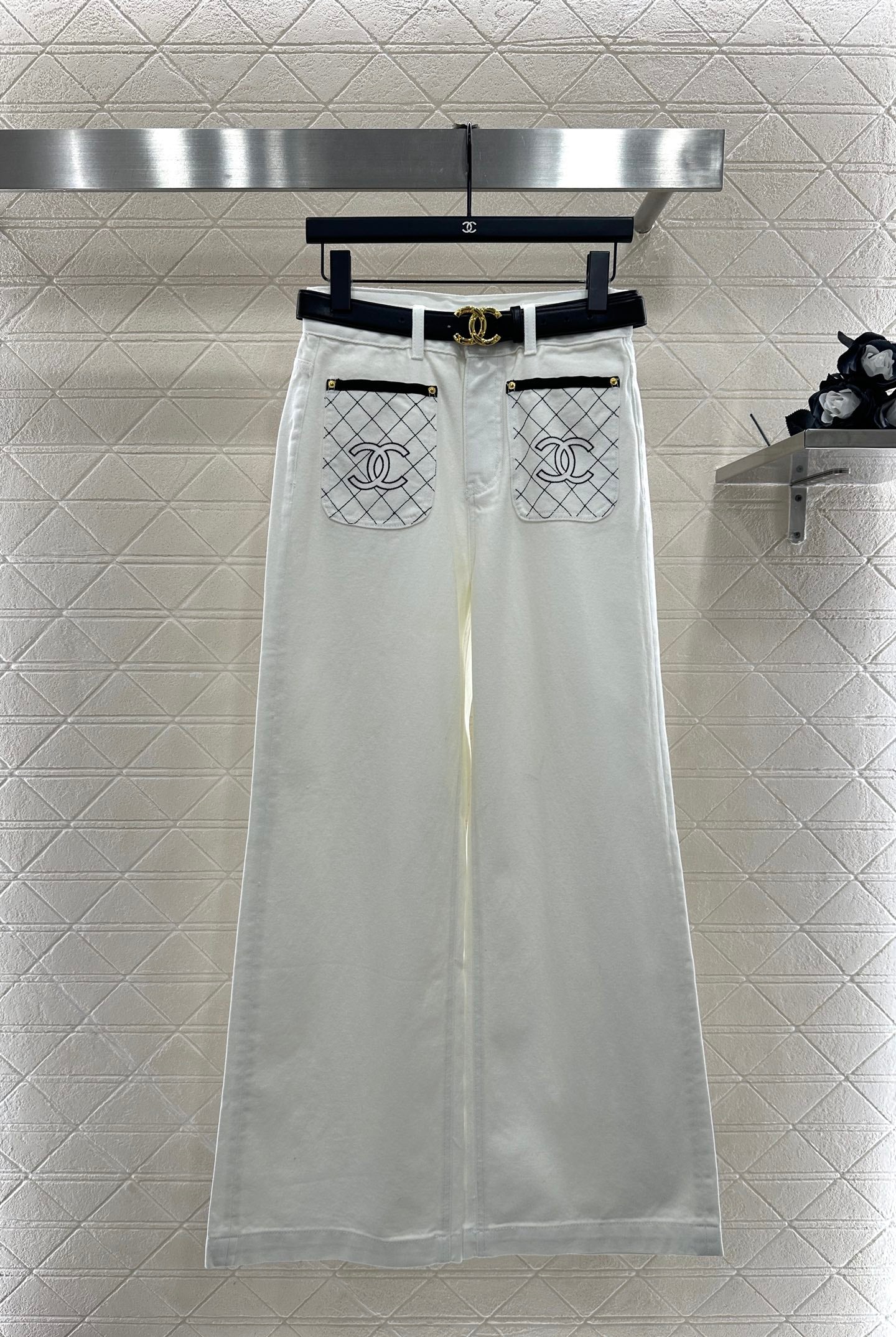 Chan 25fw embroidered jeans