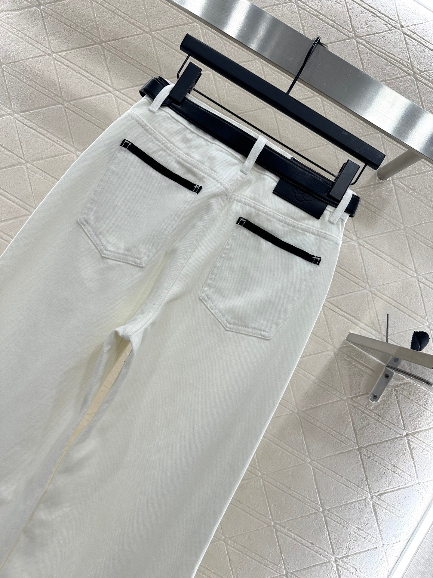 Chan 25fw embroidered jeans