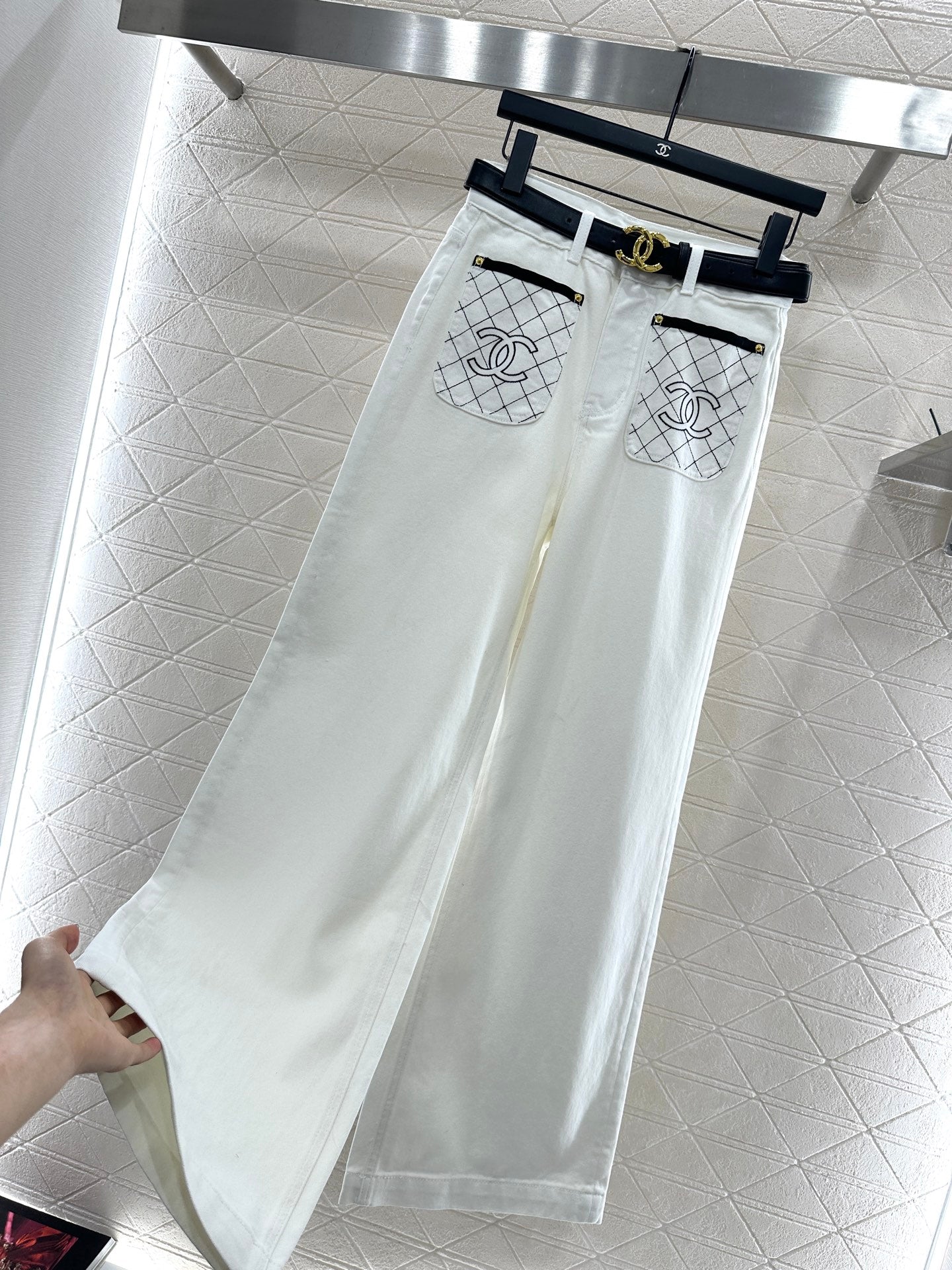 Chan 25fw embroidered jeans