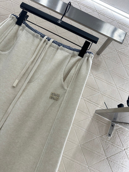 Miu 25fw all-match pants