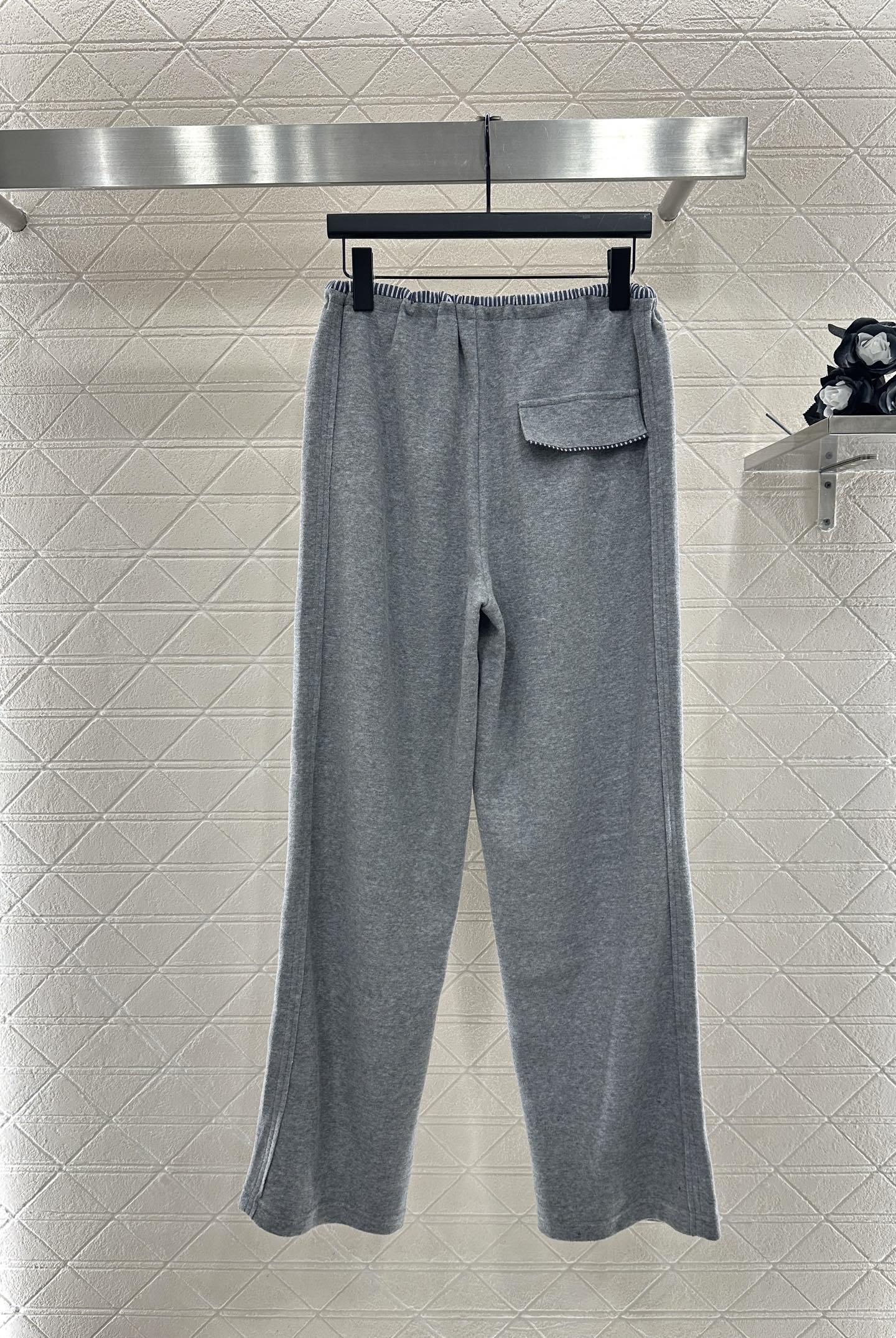 Miu 25fw all-match pants