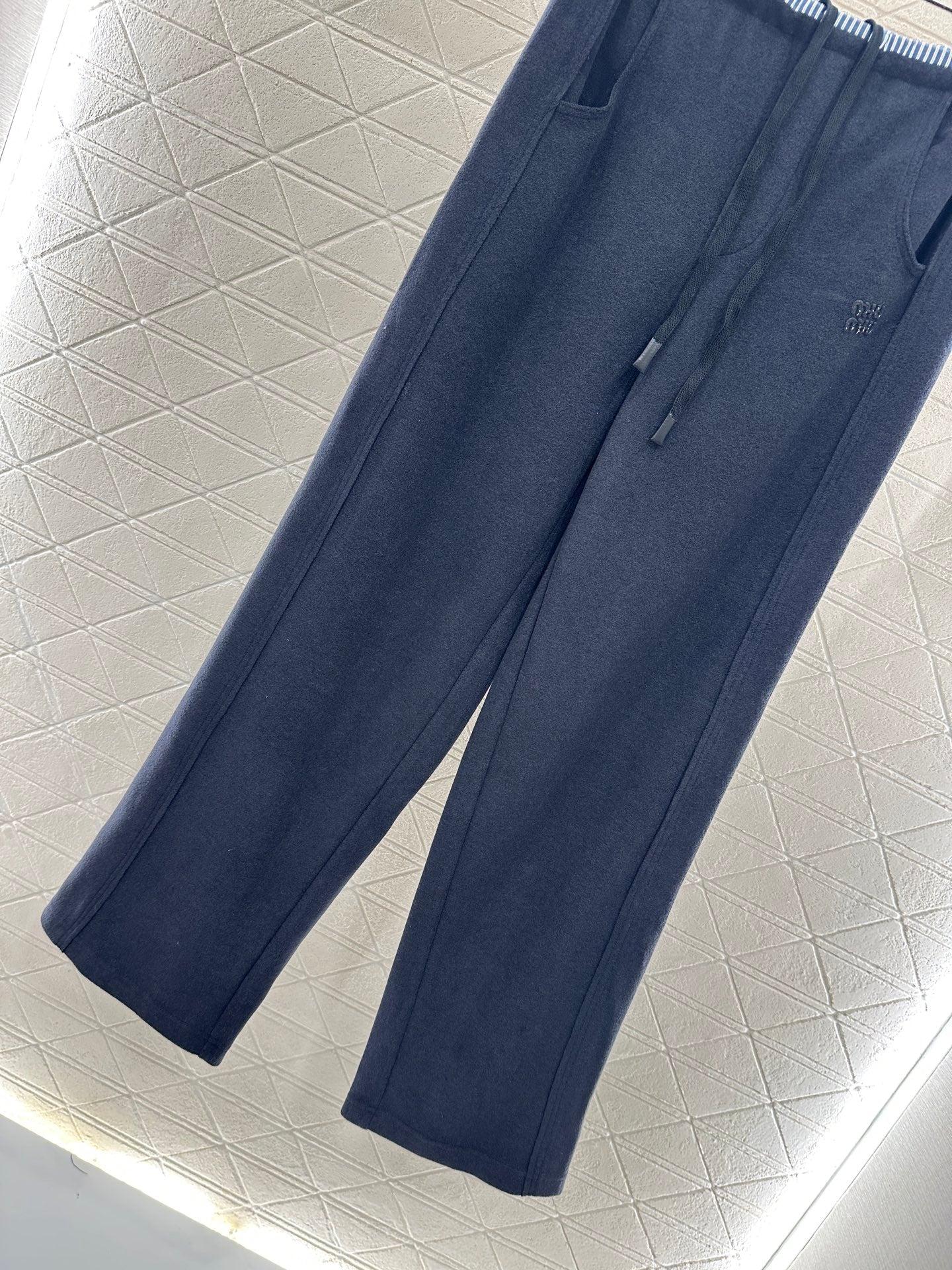 Miu 25fw all-match pants