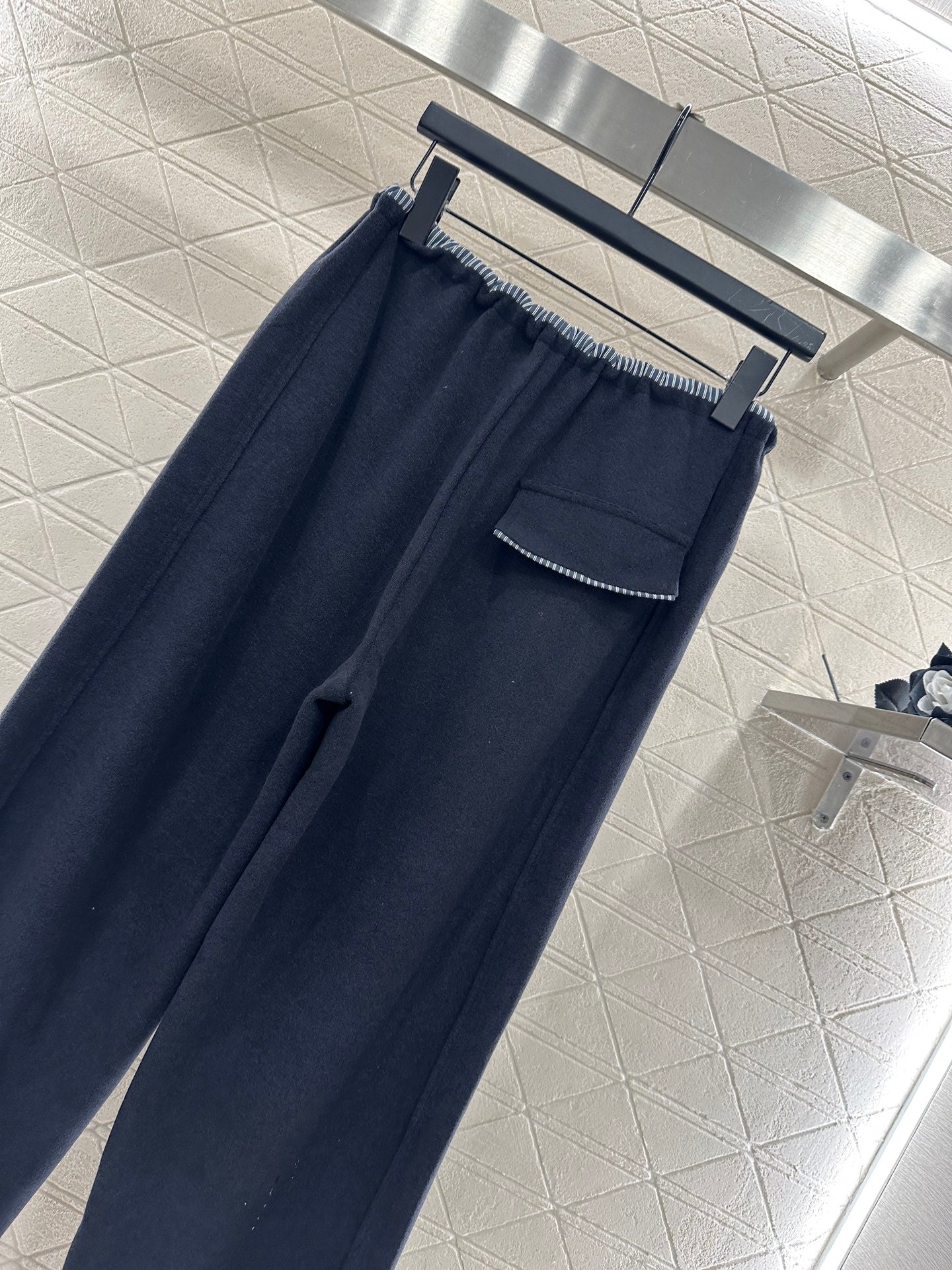 Miu 25fw all-match pants
