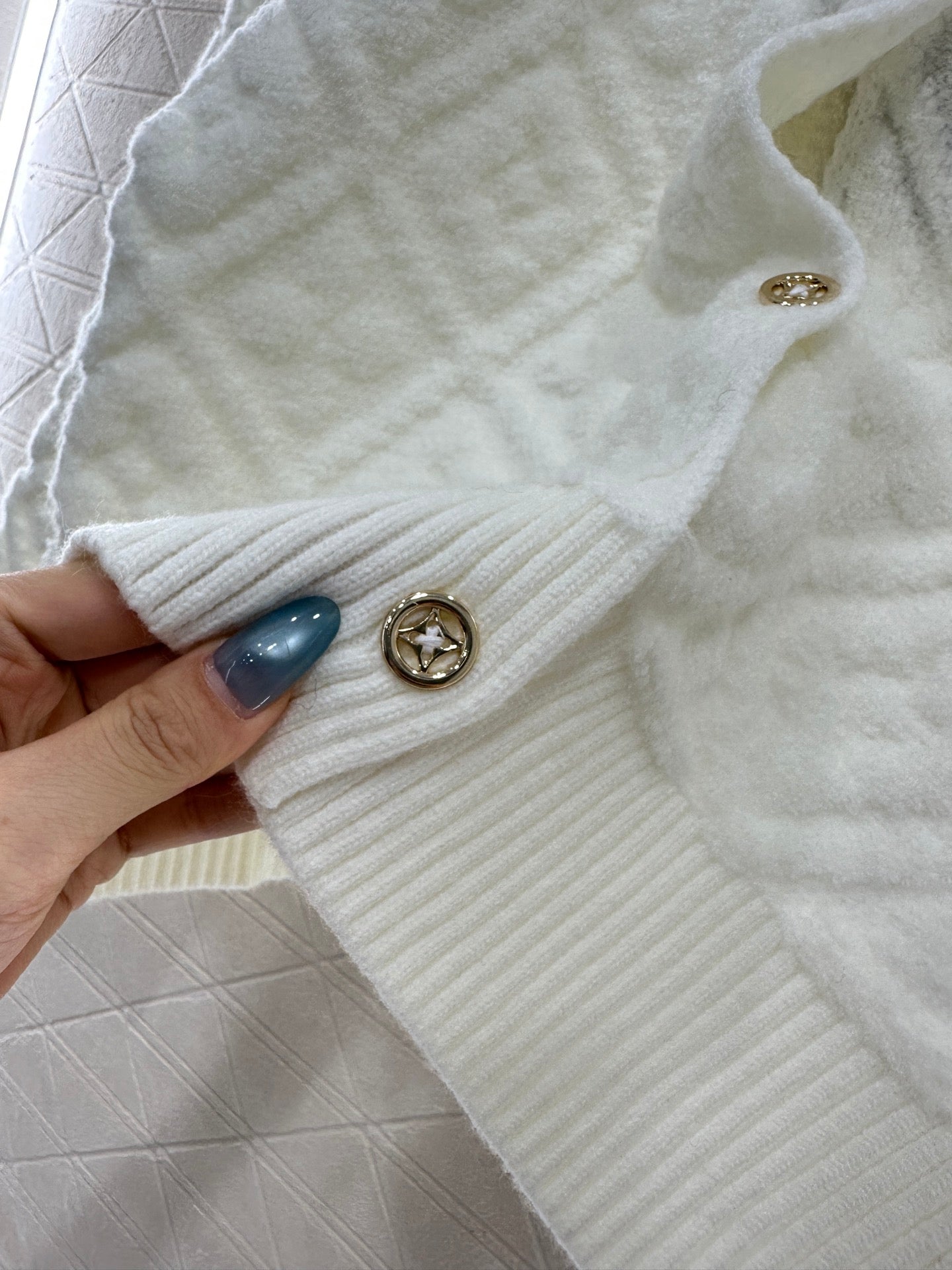 Louis 25fw knitted cardigan