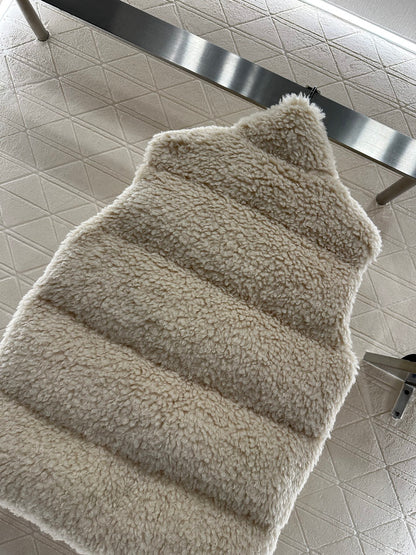 Mon 25fw all-match vest