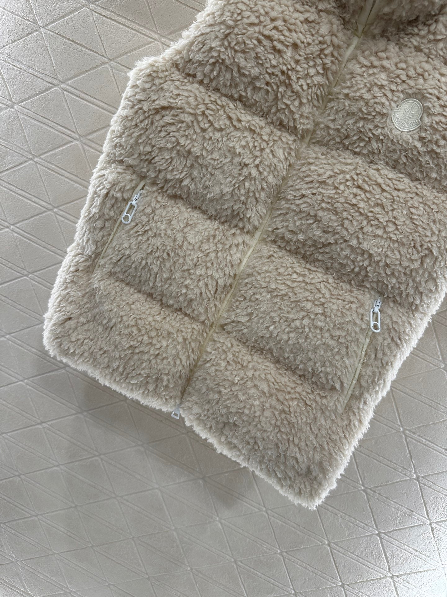 Mon 25fw all-match vest