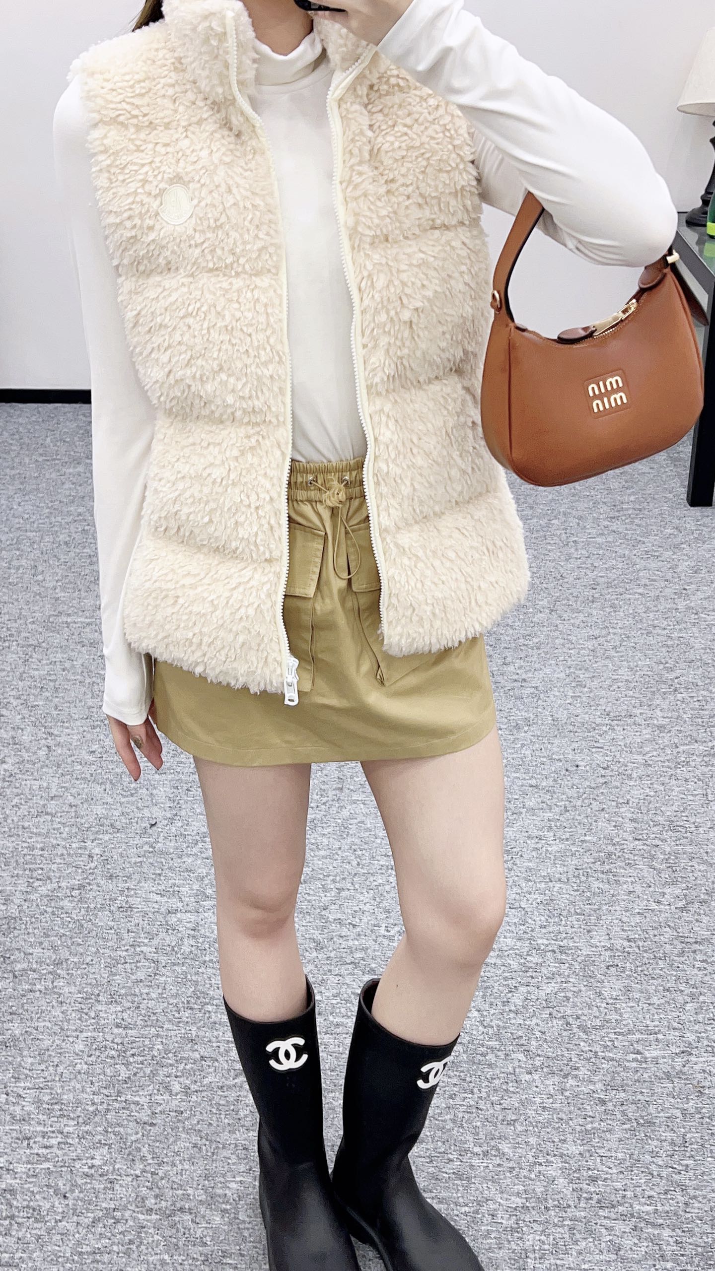 Mon 25fw all-match vest