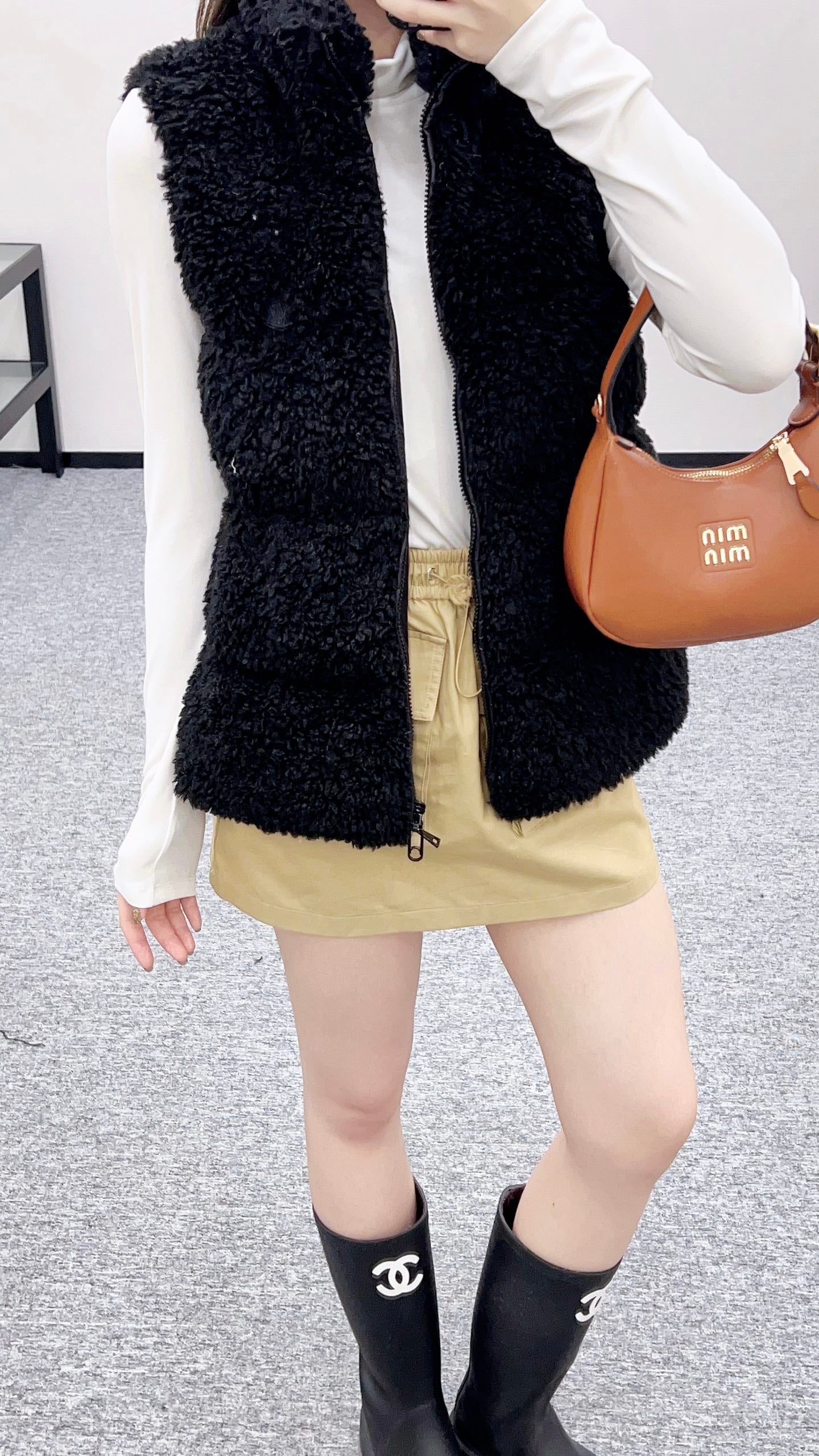 Mon 25fw all-match vest