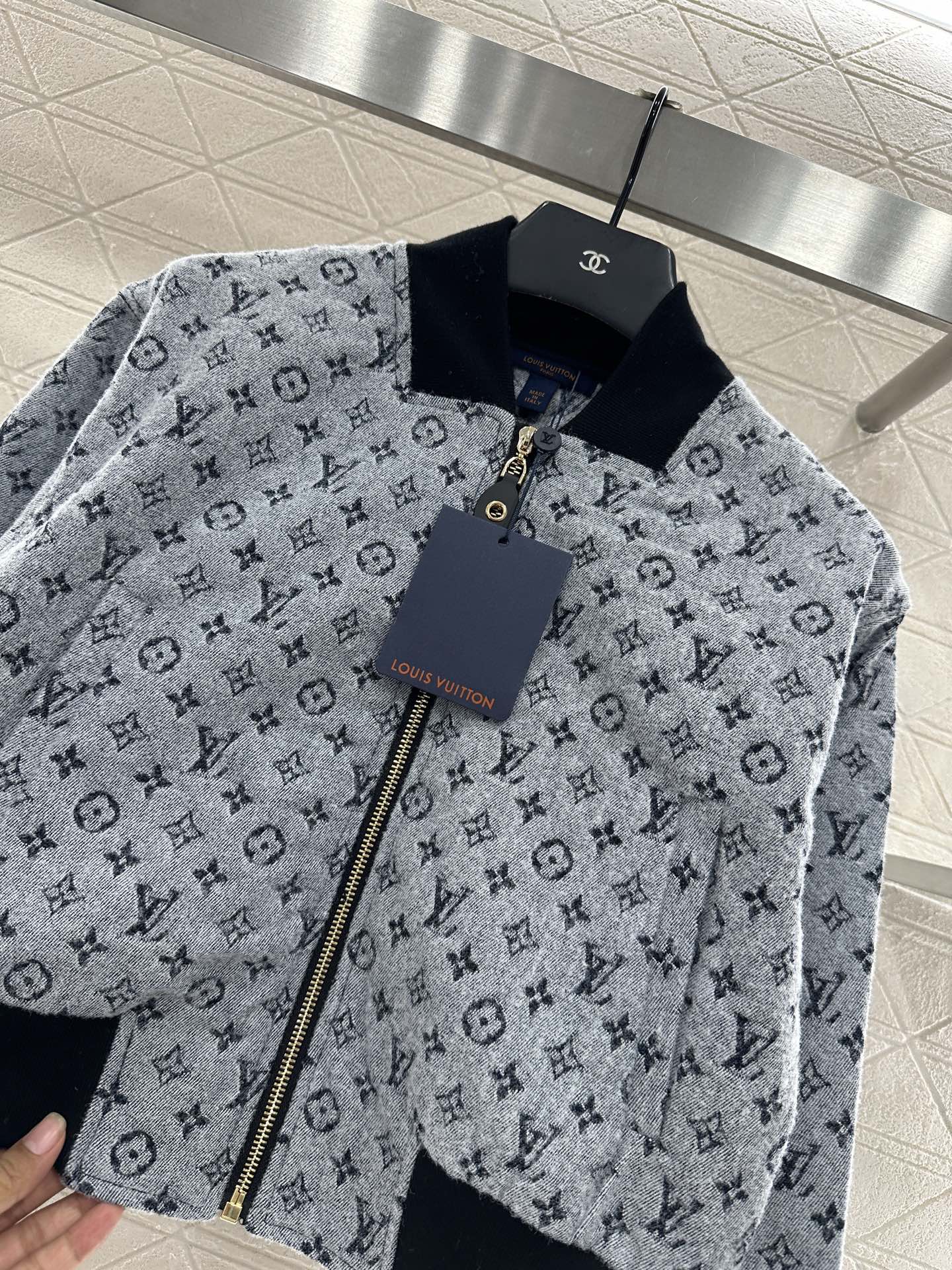 Louis 25fw leisure suit