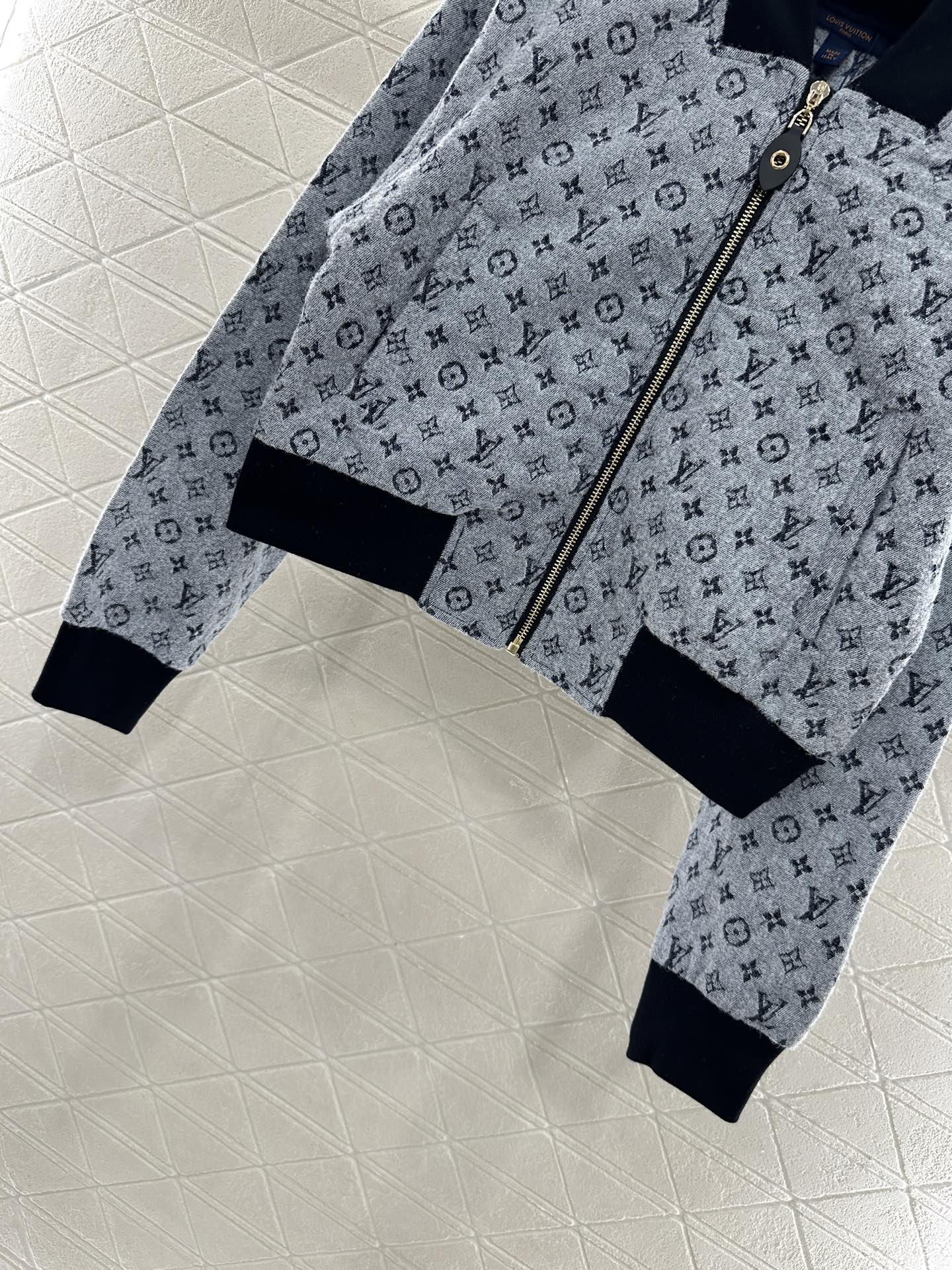 Louis 25fw leisure suit