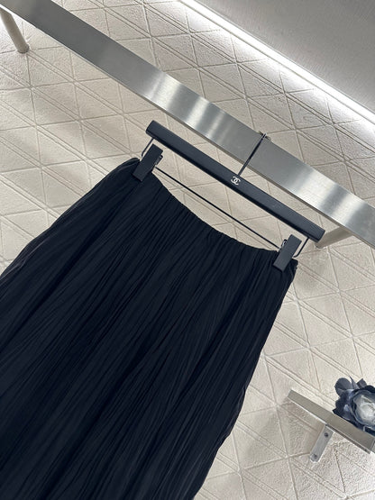 Loe 25fw comfort skirt