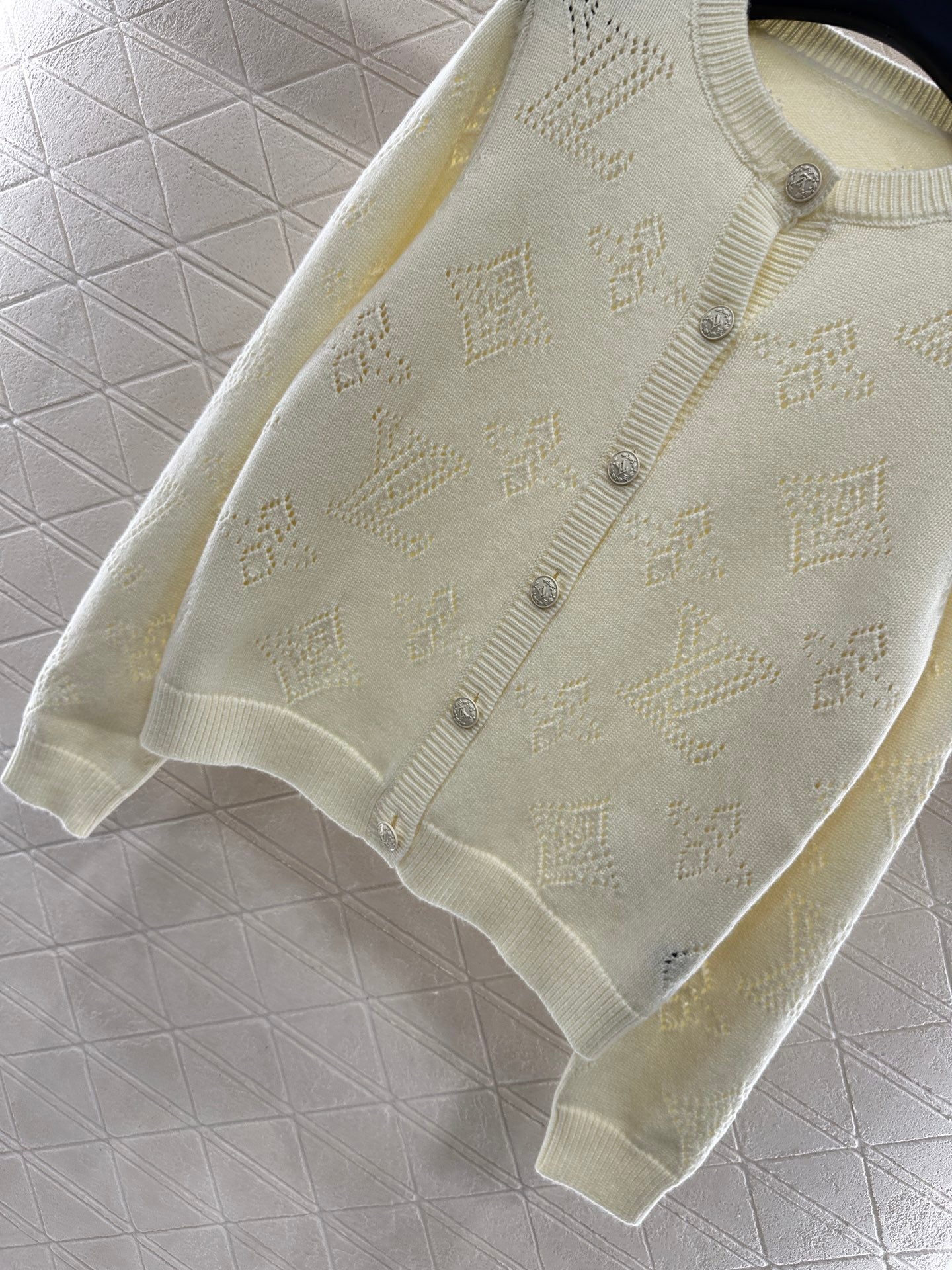 Louis 25fw leisure suit