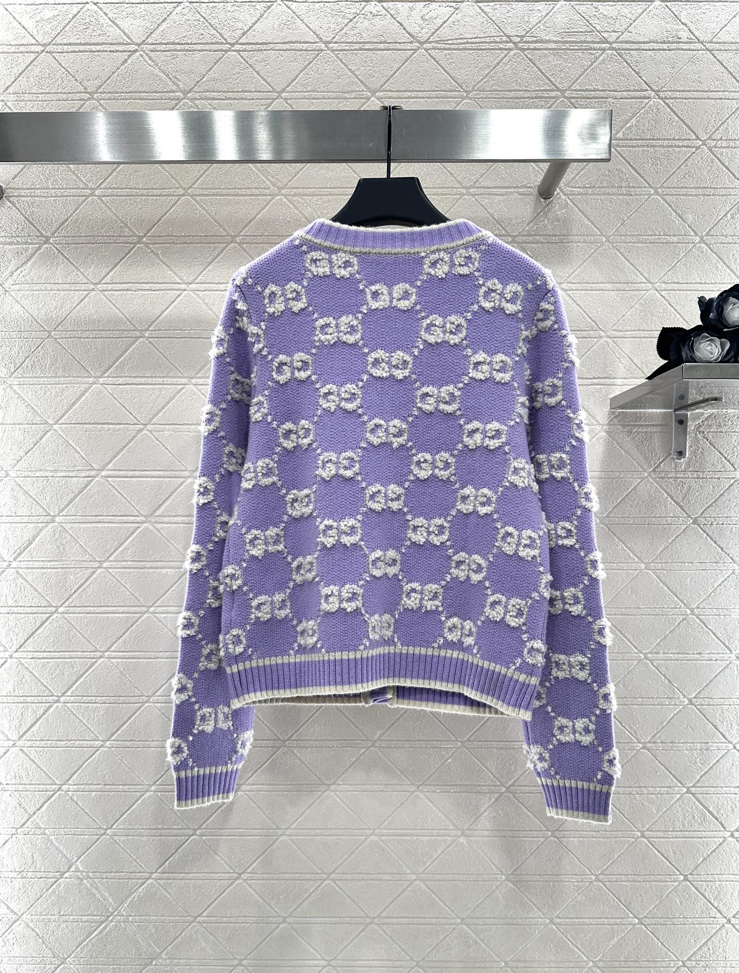 Guc 25fw knitted cardigan