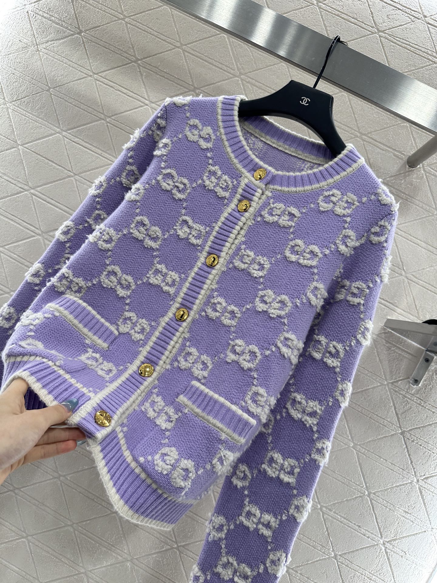 Guc 25fw knitted cardigan
