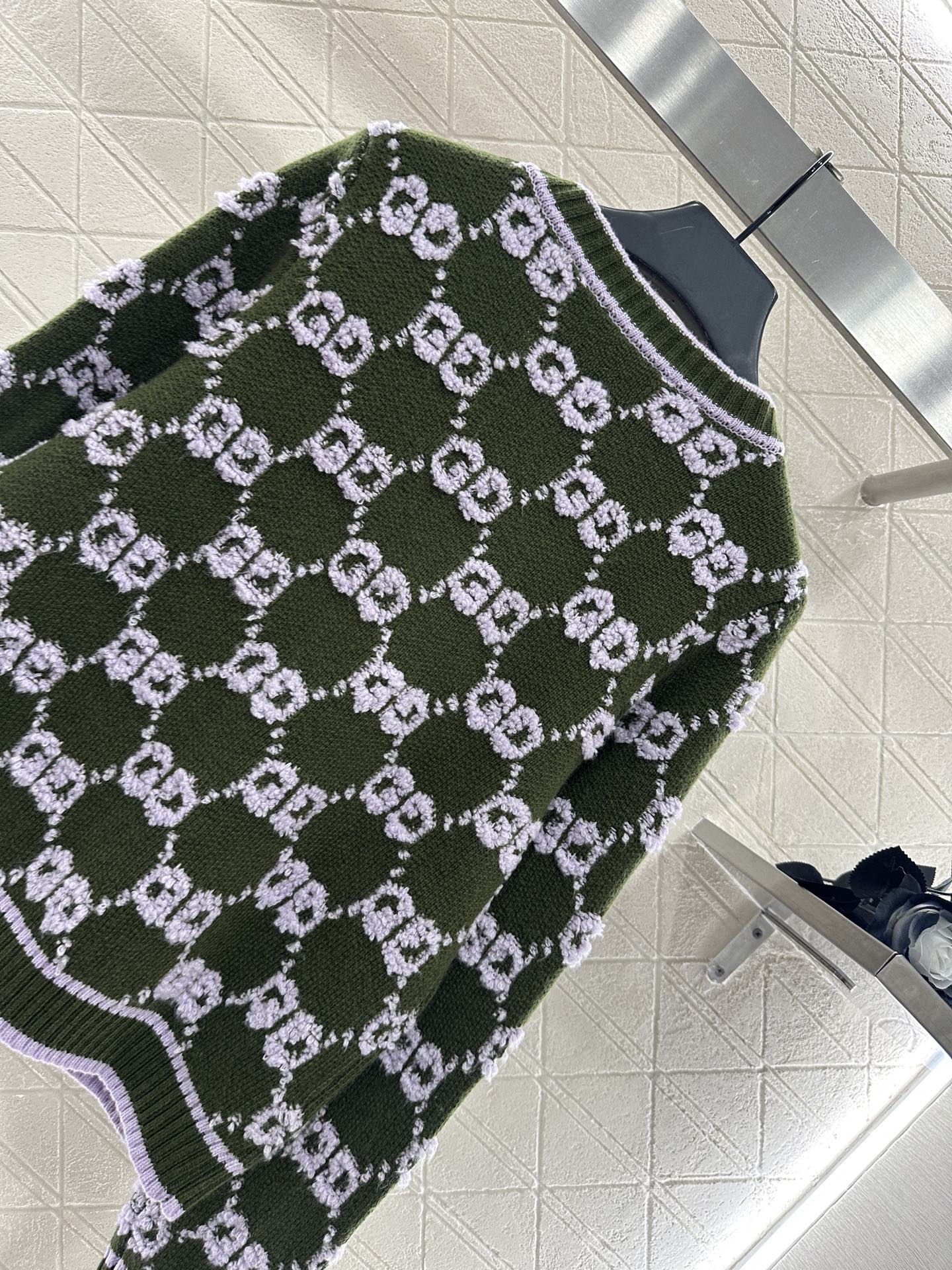 Guc 25fw knitted cardigan