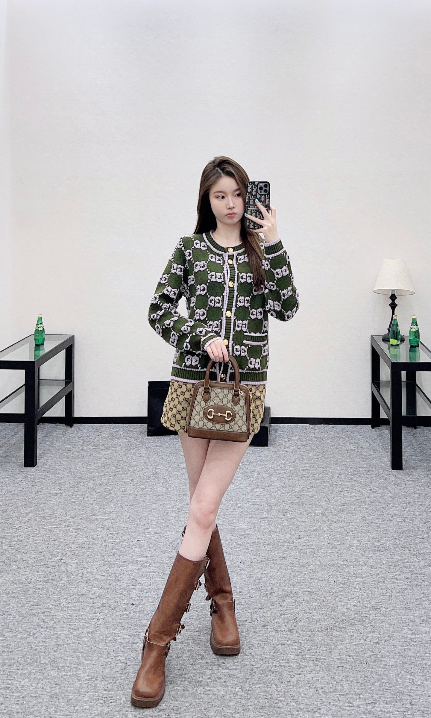 Guc 25fw knitted cardigan