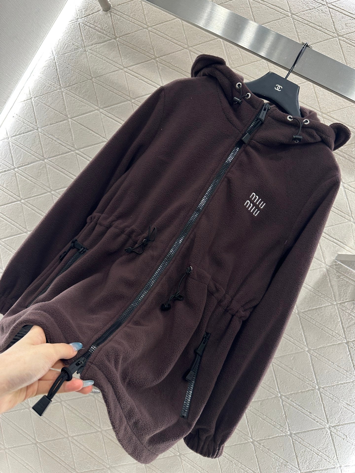 Miu 25fw leisure hoodie