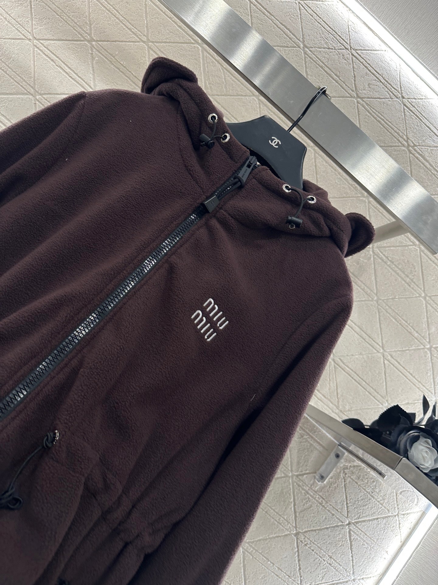 Miu 25fw leisure hoodie