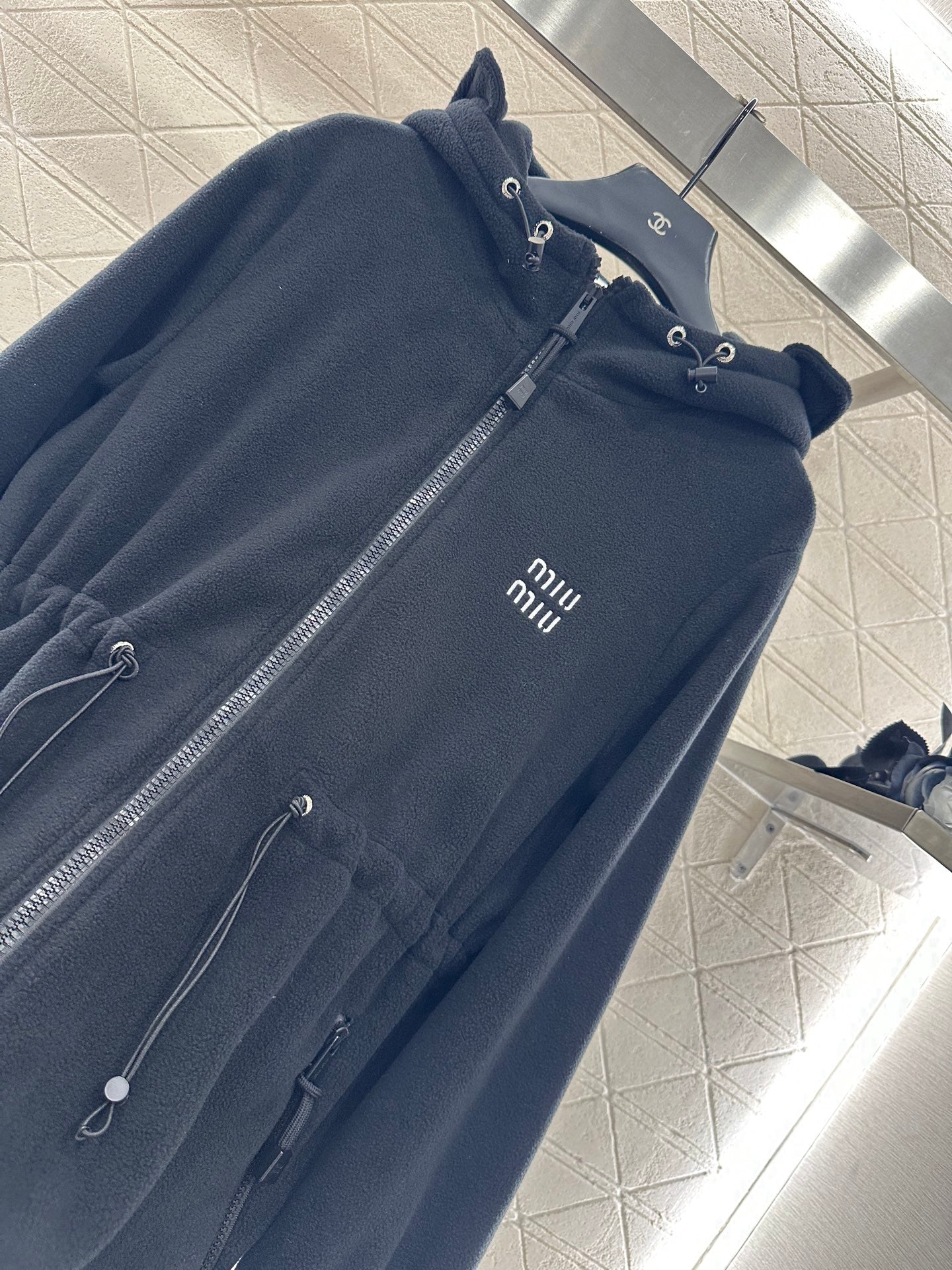 Miu 25fw leisure hoodie