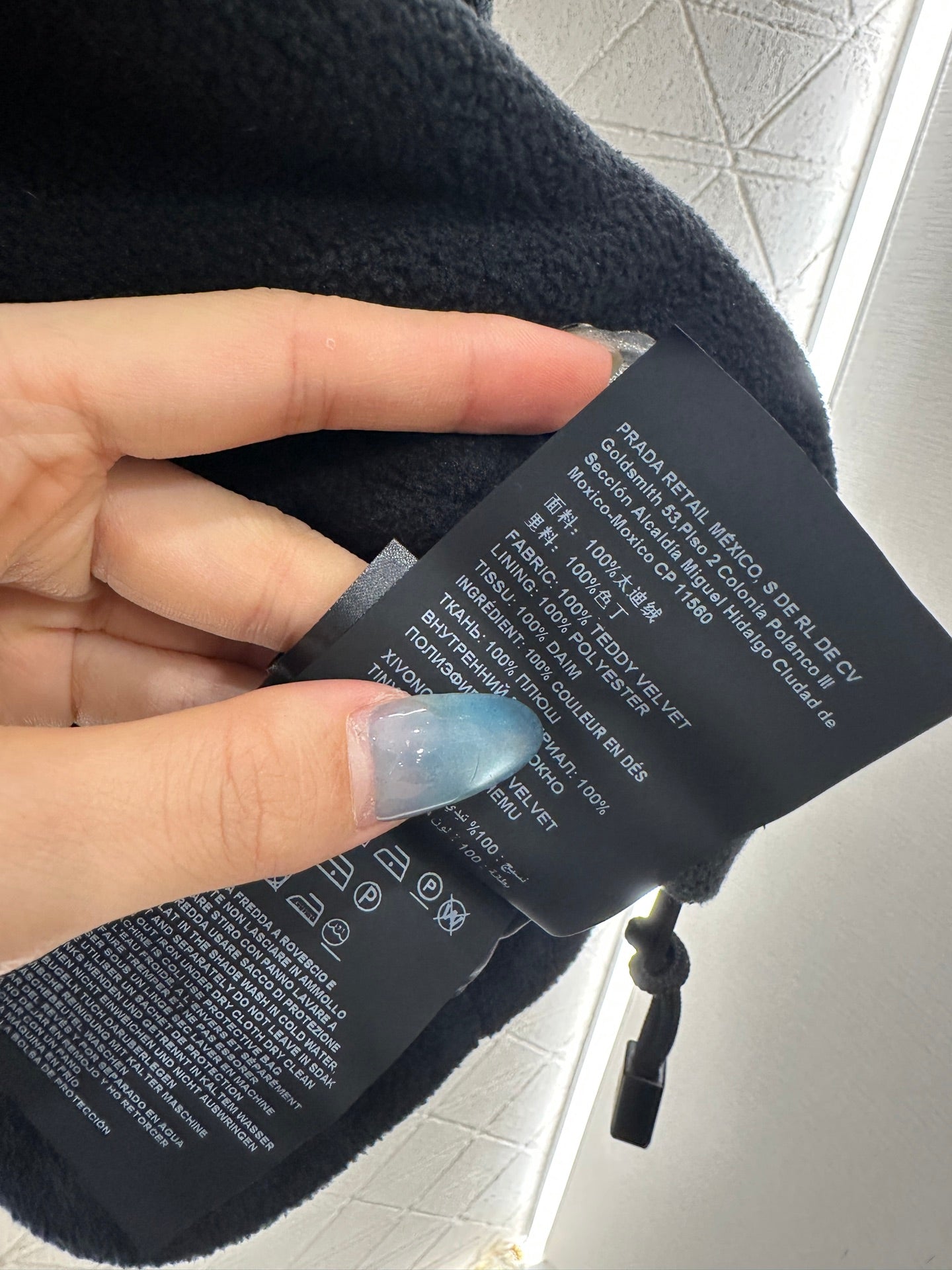 Miu 25fw leisure hoodie