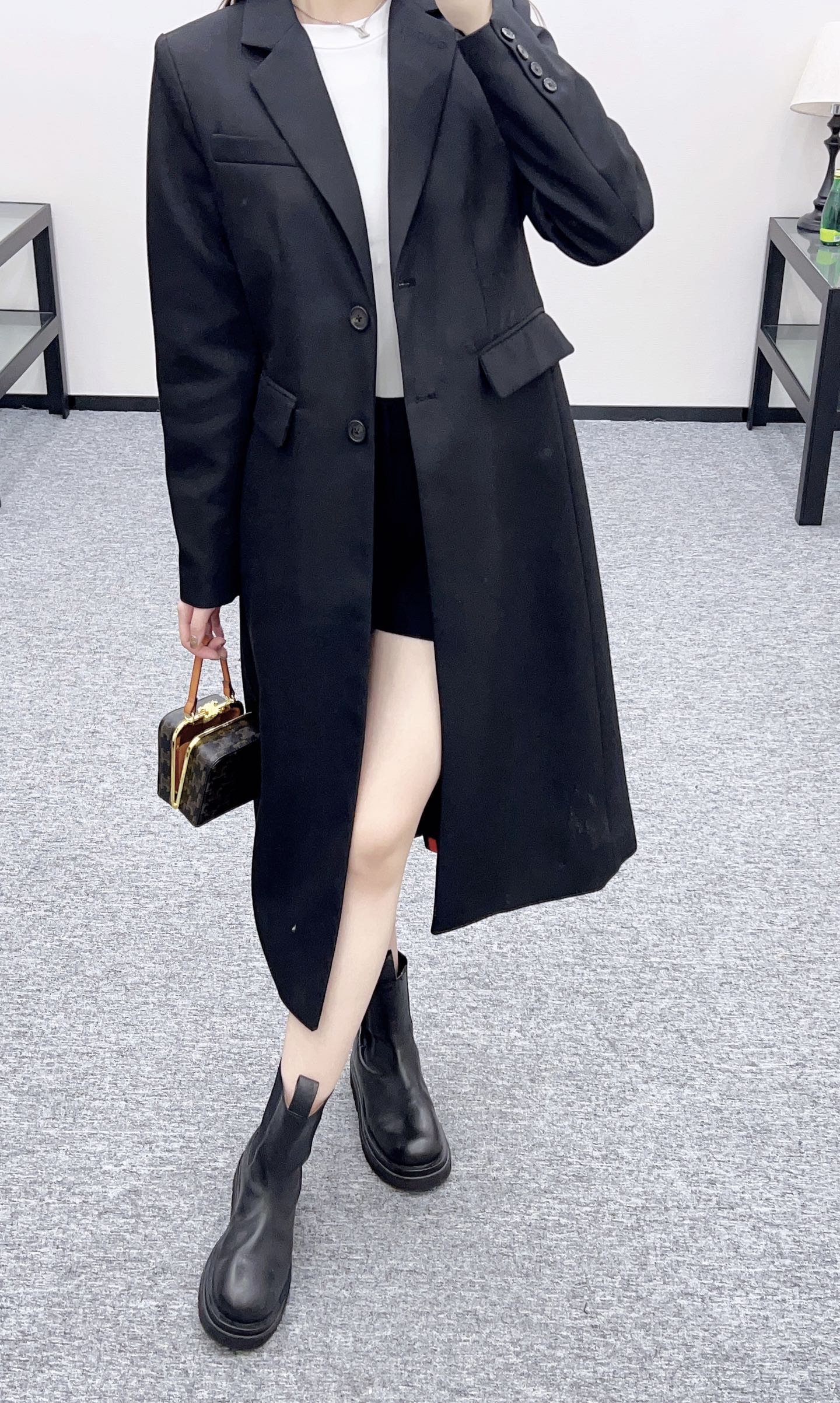 Guc 25fw trench coat