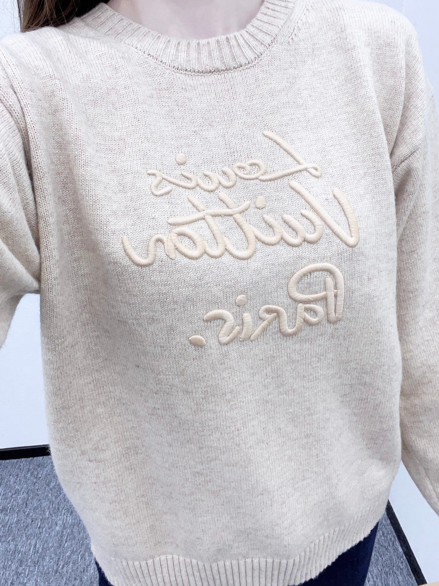 Louis 25fw embroidered sweter