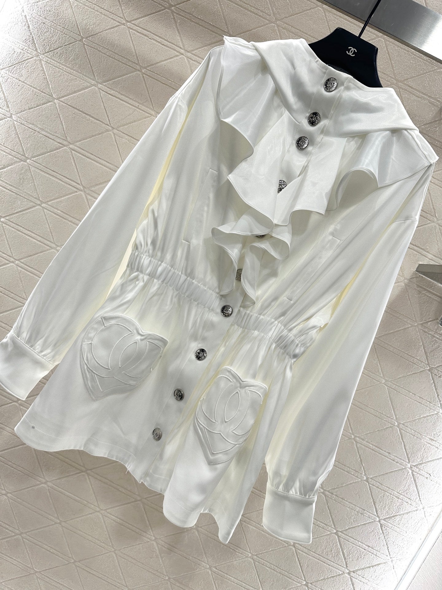 Chan 25fw trench coat