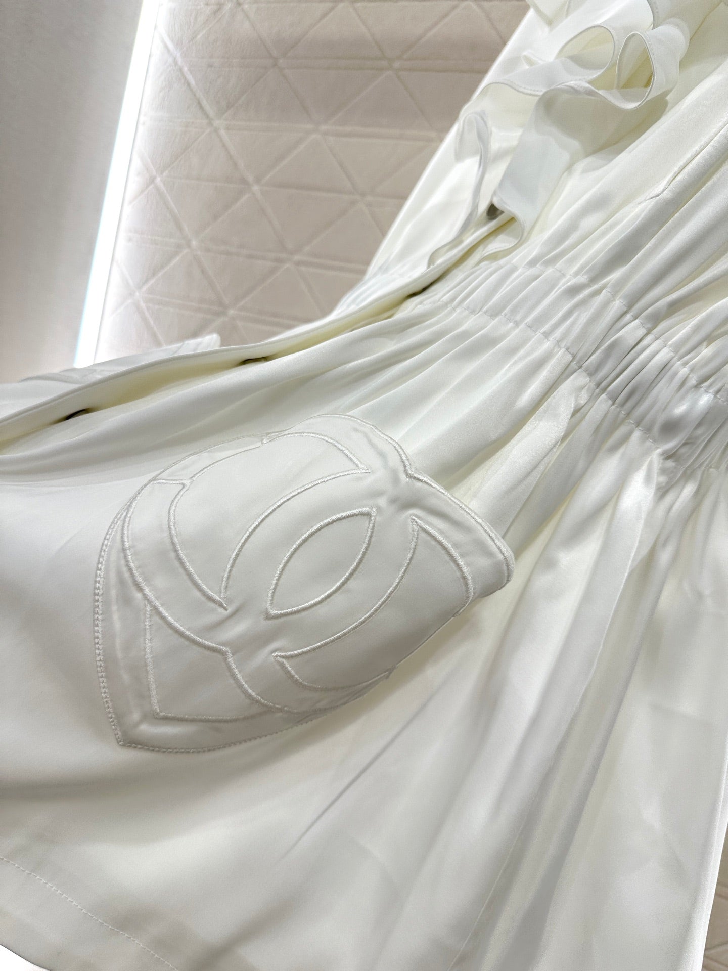 Chan 25fw trench coat