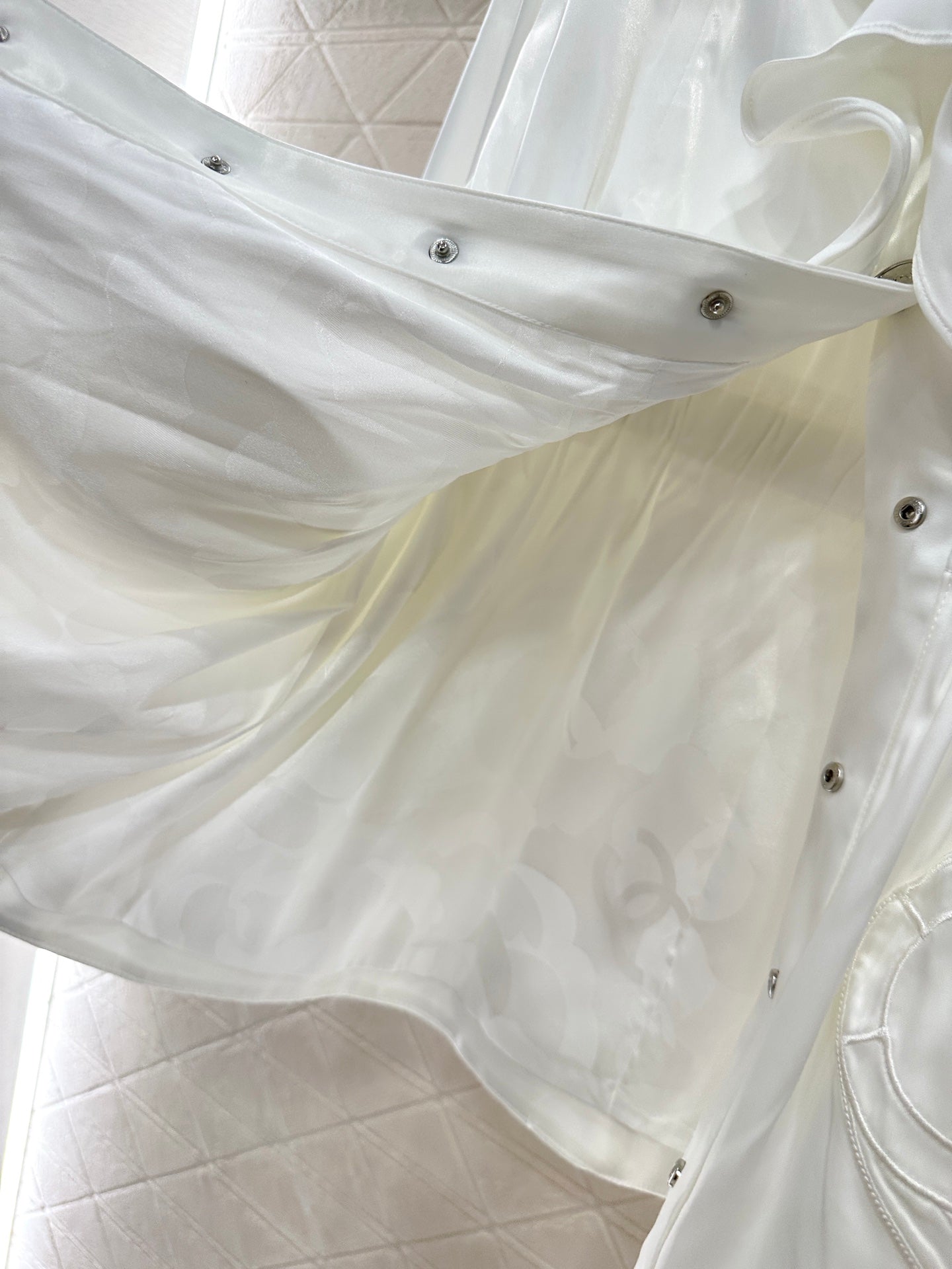 Chan 25fw trench coat