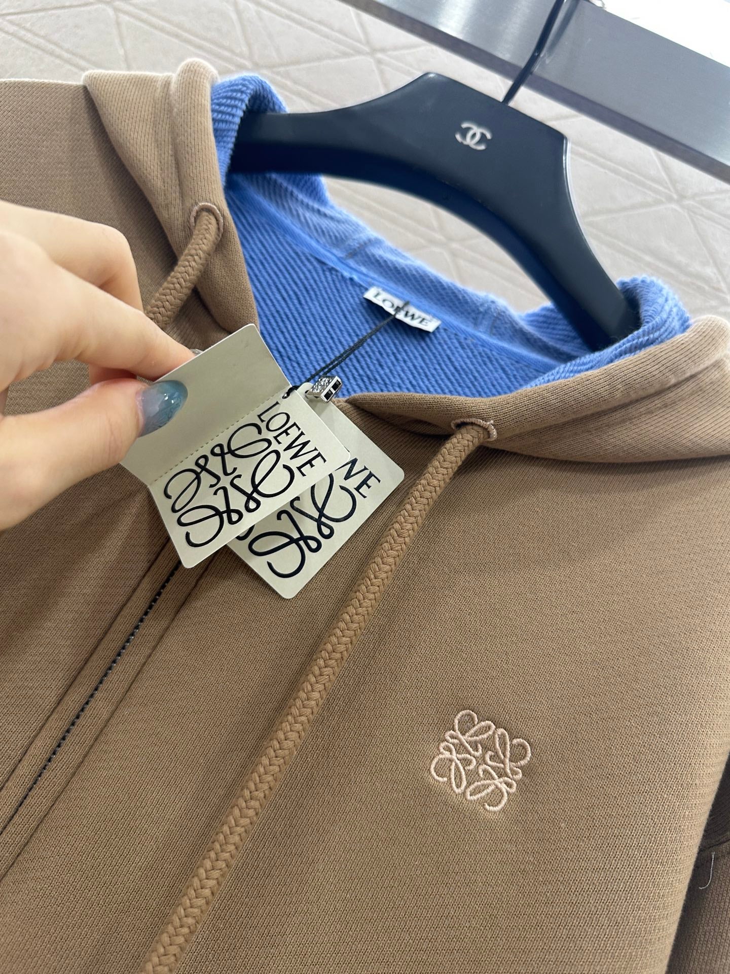 Loe 25fw leisure hoodie