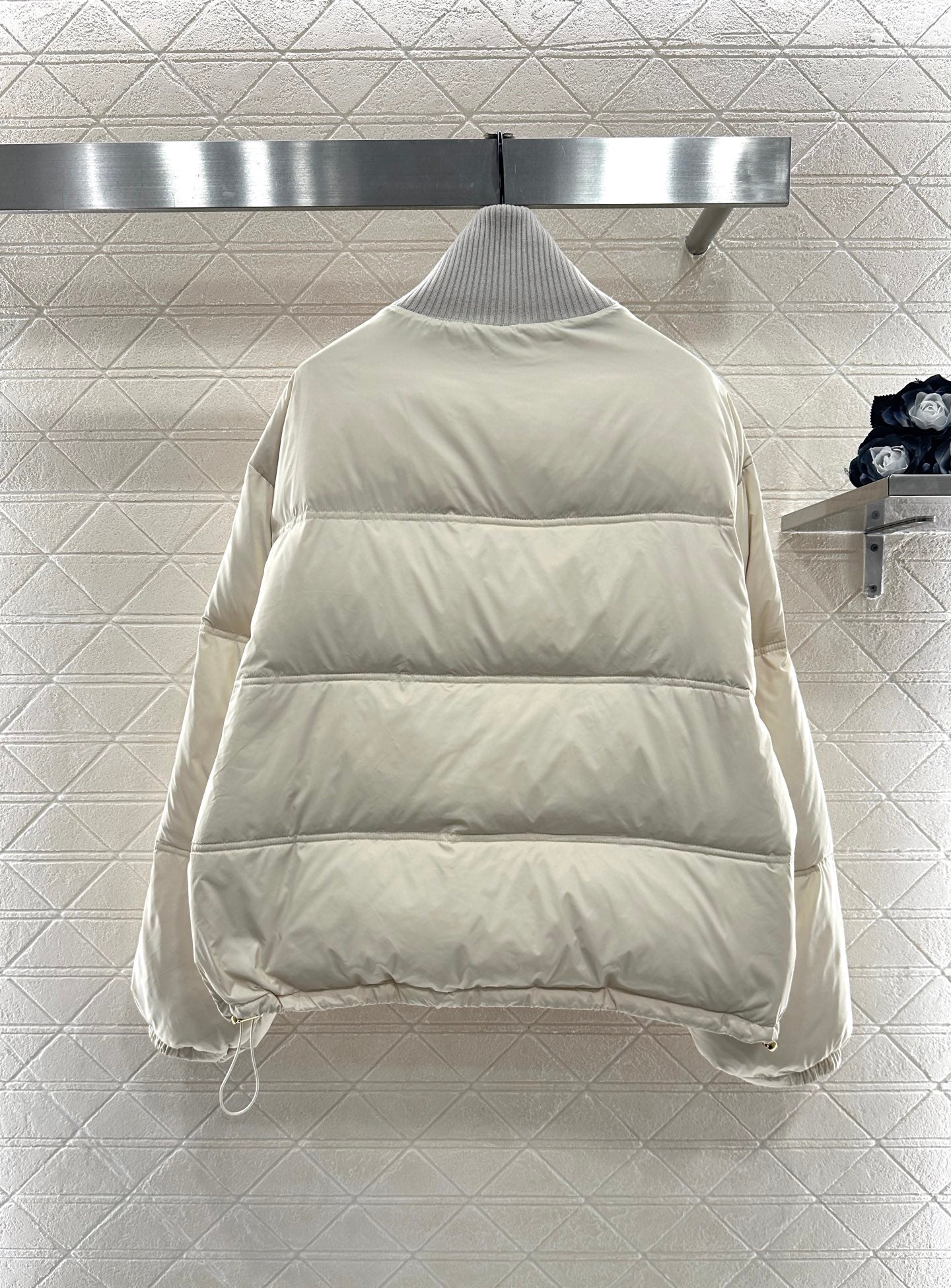 Cel 25fw down jacket