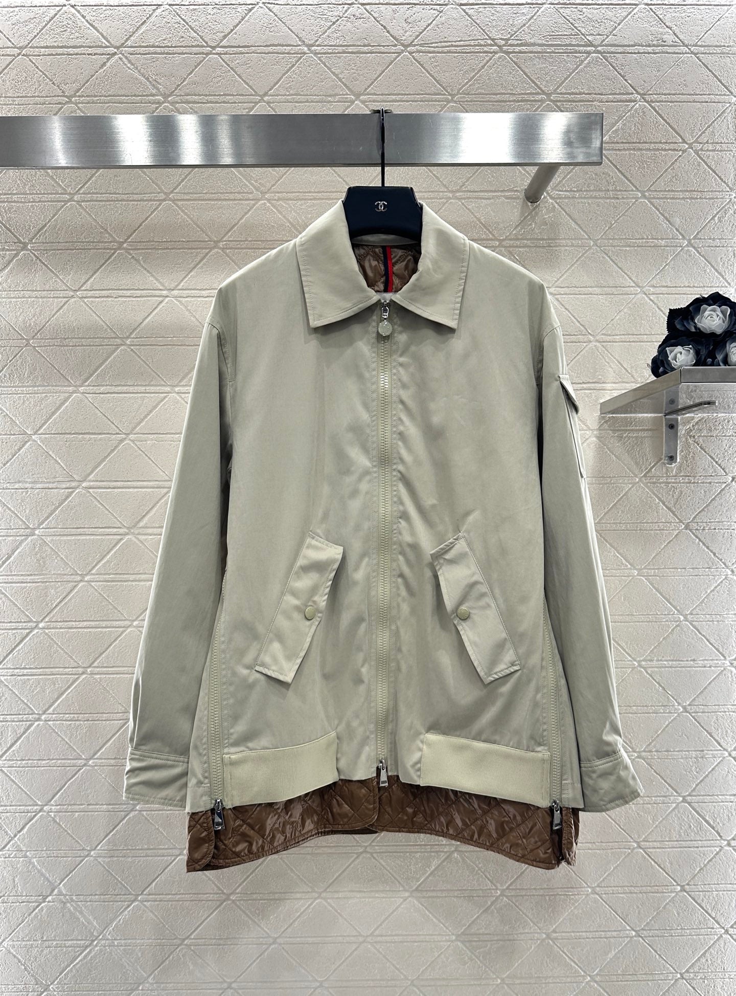 Mon 25fw retro jacket