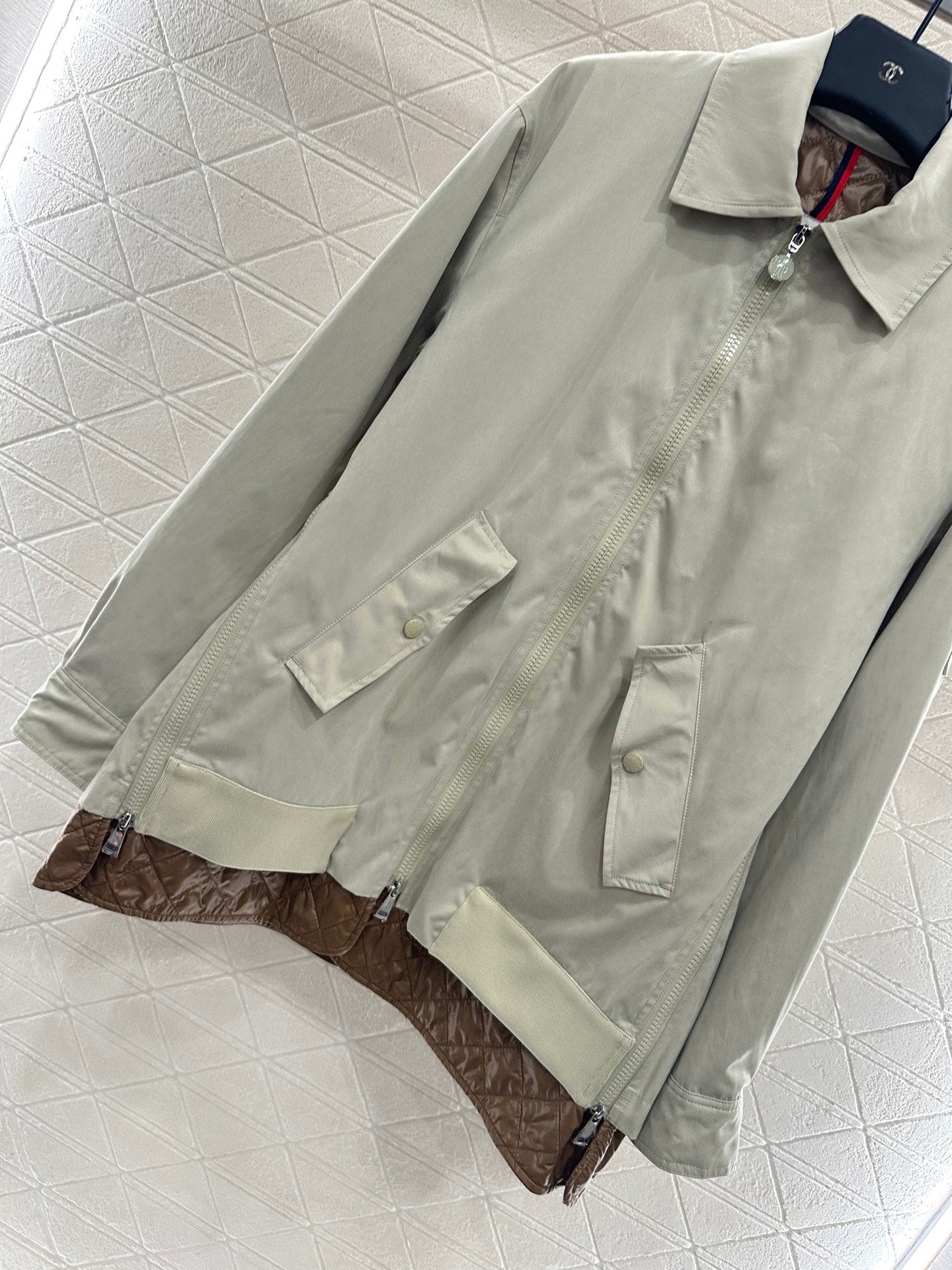 Mon 25fw retro jacket