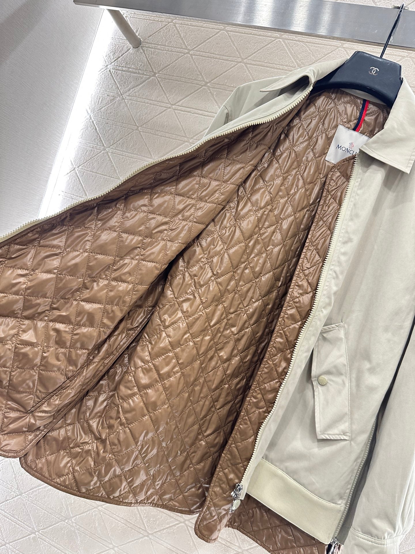 Mon 25fw retro jacket