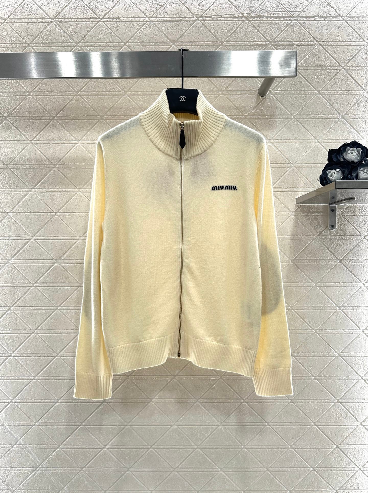 Miu 25fw knitted cardigan