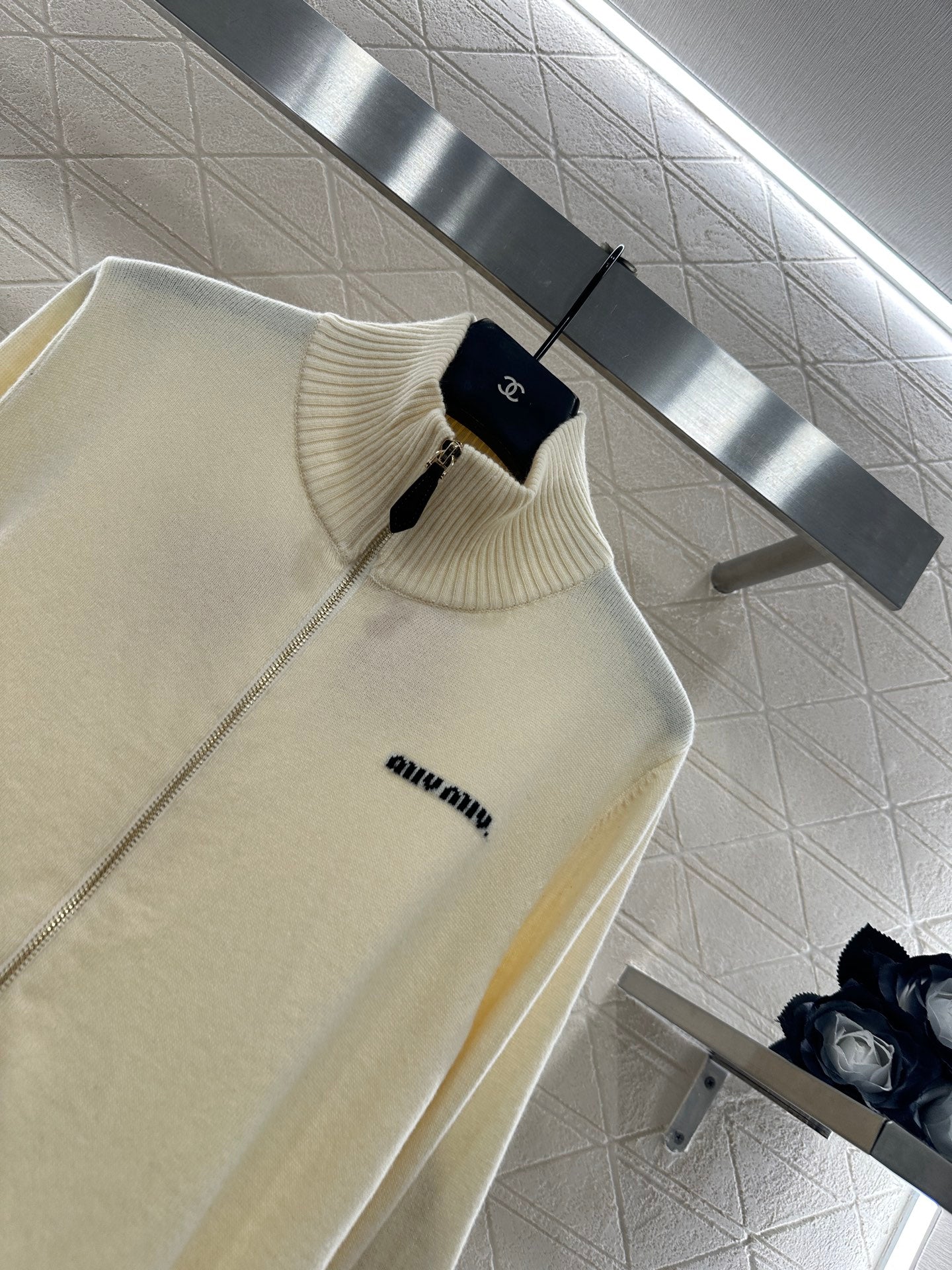 Miu 25fw knitted cardigan