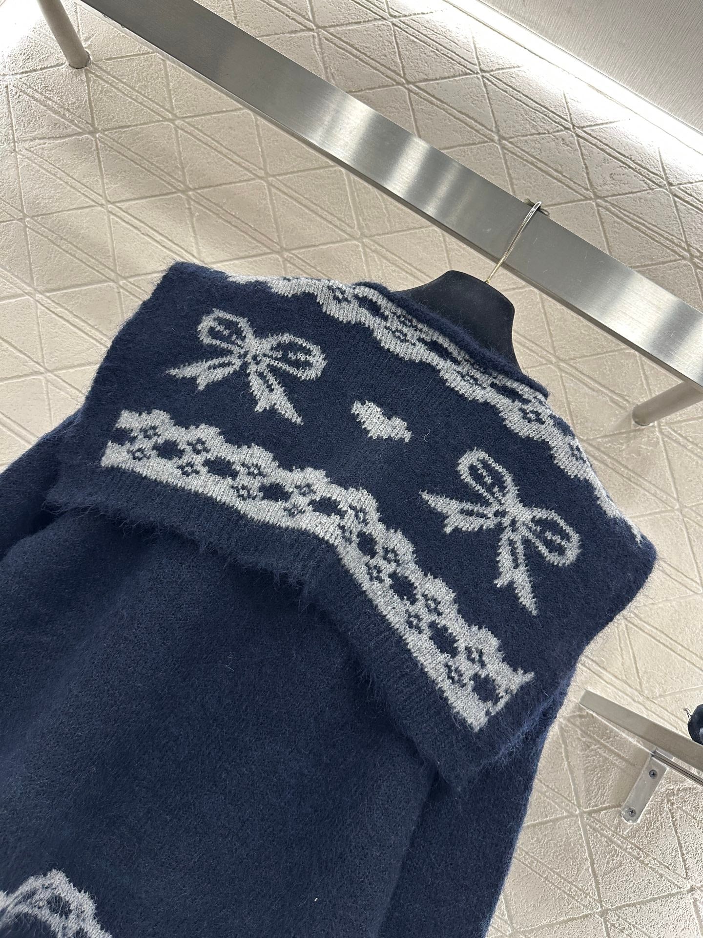 Chan 25fw knitted sweater