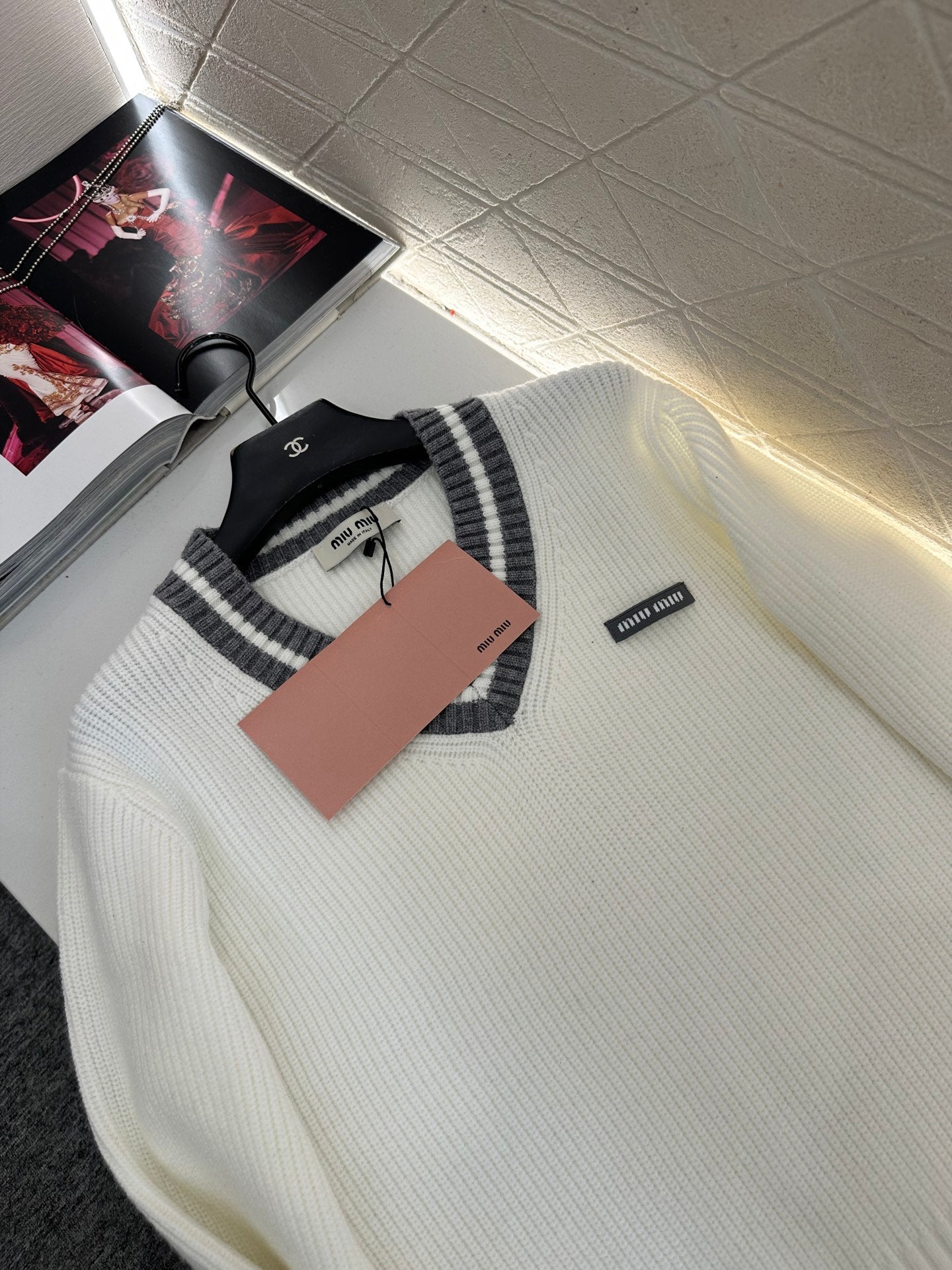 Miu 25fw knitted sweater